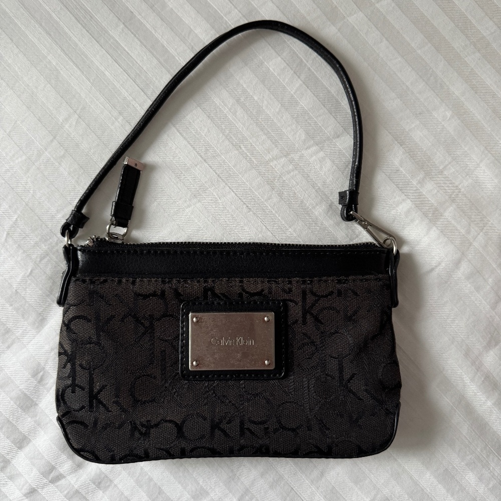 Calvin Klein - Black Logo purse